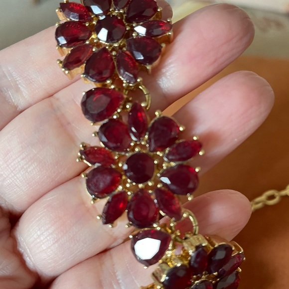 Flower Necklace Gold Tone/ Garnet Color Glass From Talbots - Picture 4 of 8